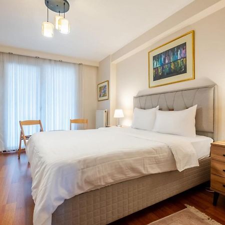 Pleasant Flat With Central Location In Sisli Istanbul Exterior photo